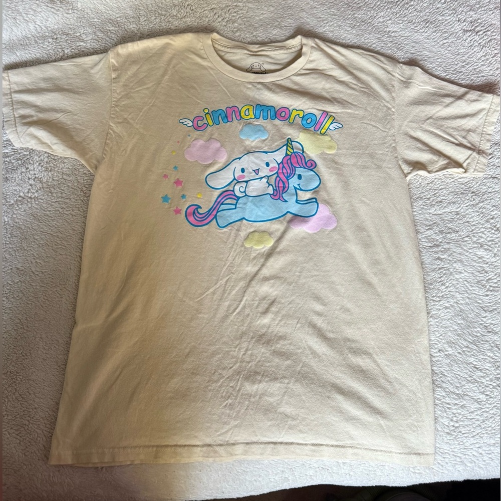 NWOT Cinnamoroll T-Shirt, Large
